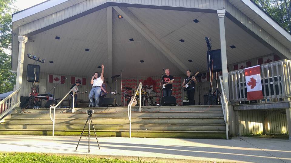 SCARECROW_LIVE's tweet photo. Fun time in Acton! Big thank you goes out to Acton BIA and Monty Grieg for having us to celebrate Canada! https://t.co/RD4ZGH0CbU