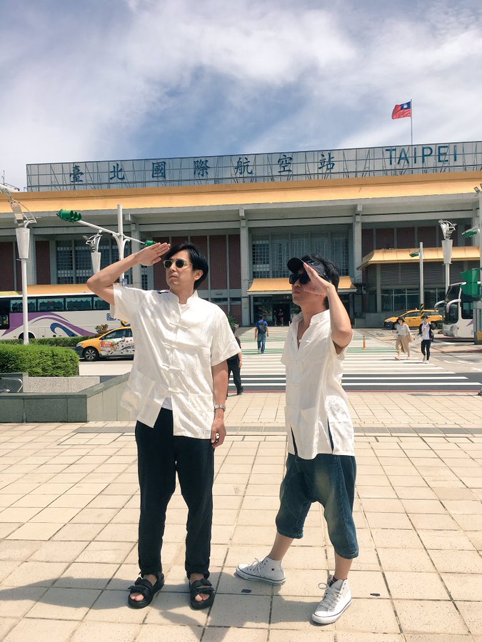 セカオザ 暑くて熱くて厚い夏希望 スピードワゴン小沢 チュートリアル徳井による旅行中ツイートが アツアツ すぎる件 Pouch ポーチ