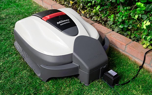 Honda launches Miimo robotic lawn mower - the first mowing bot from Honda bit.ly/2tJU0Sr