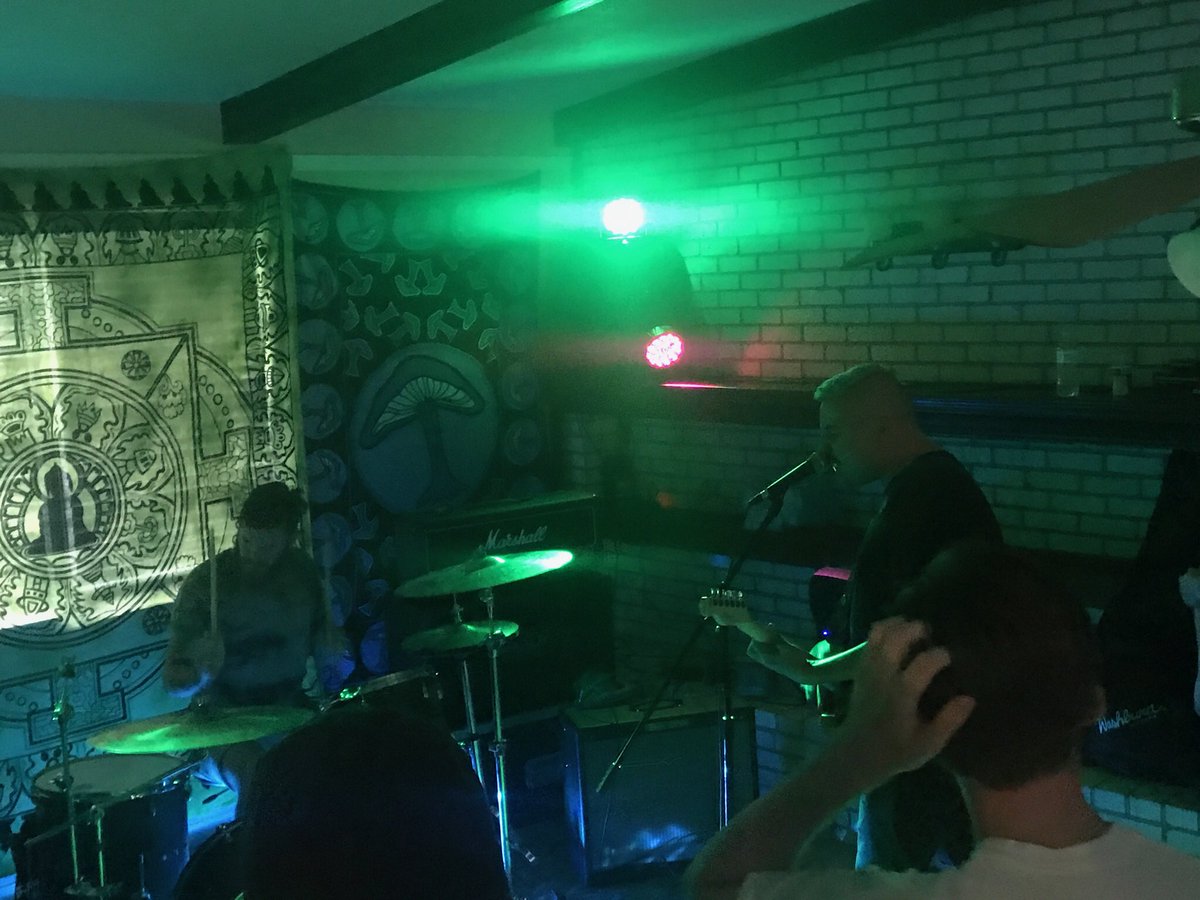 ACTLGARBGE's tweet image. WE ROCKED A GOOD ONE