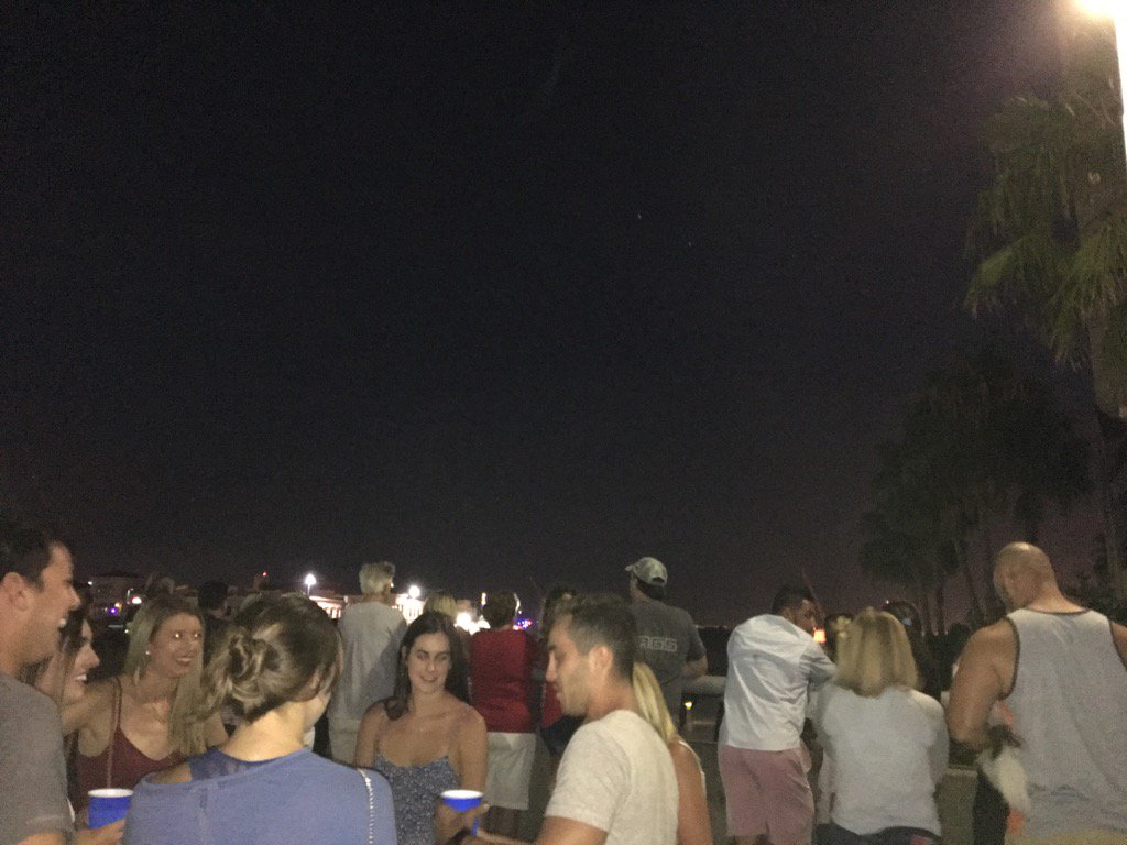 ggome13's tweet image. So far fireworks at channelside a big bust. Delay delay delay. #techdifficulties