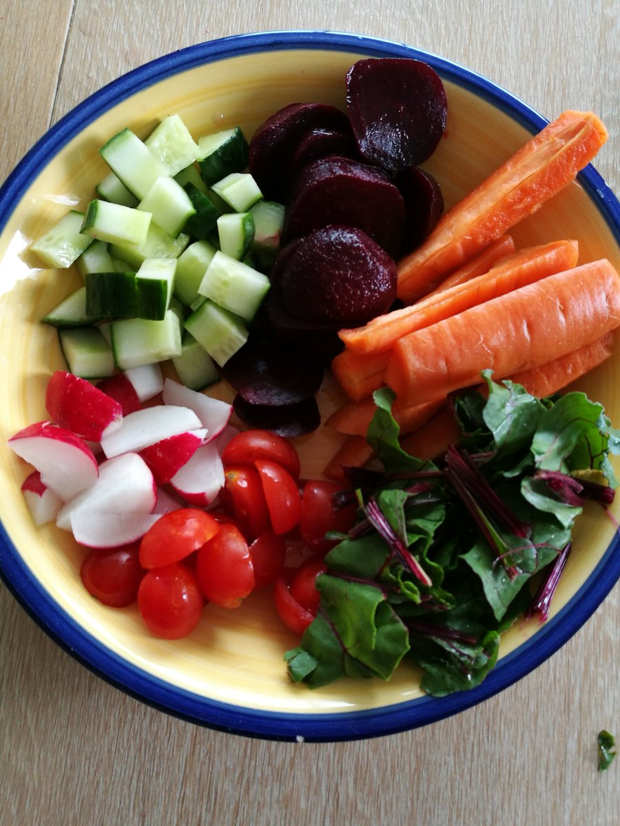 TheTransferBrum's tweet image. We started harvesting our #homegrown veg at The Transfer yesterday for our #sharedlunch. Tasty beetroot leaves added a zing. #coworking