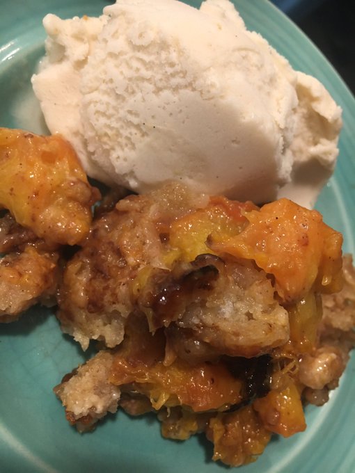 #July4 desert peaches cobbler n cream https://t.co/O1ZaMWgvOs<a href="/tag/july4"class="tags">#July4</a>