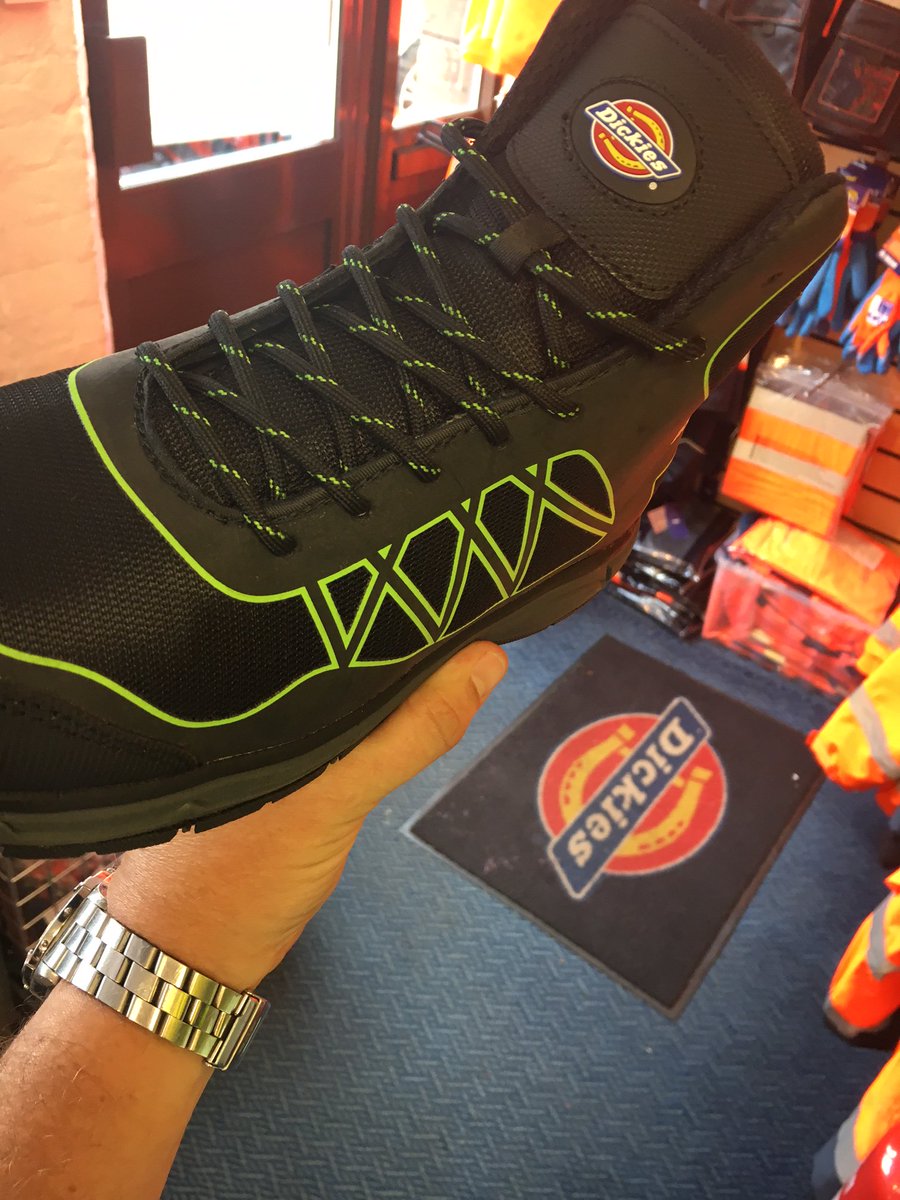 seworkwear's tweet photo. Never leave you sample bag open @Dickies@Chris_Dickies @DickiesEurope #topsecret #worktrainers #secretshoes #askady #theworkwearreviewer https://t.co/p2mZ5DS1fi
