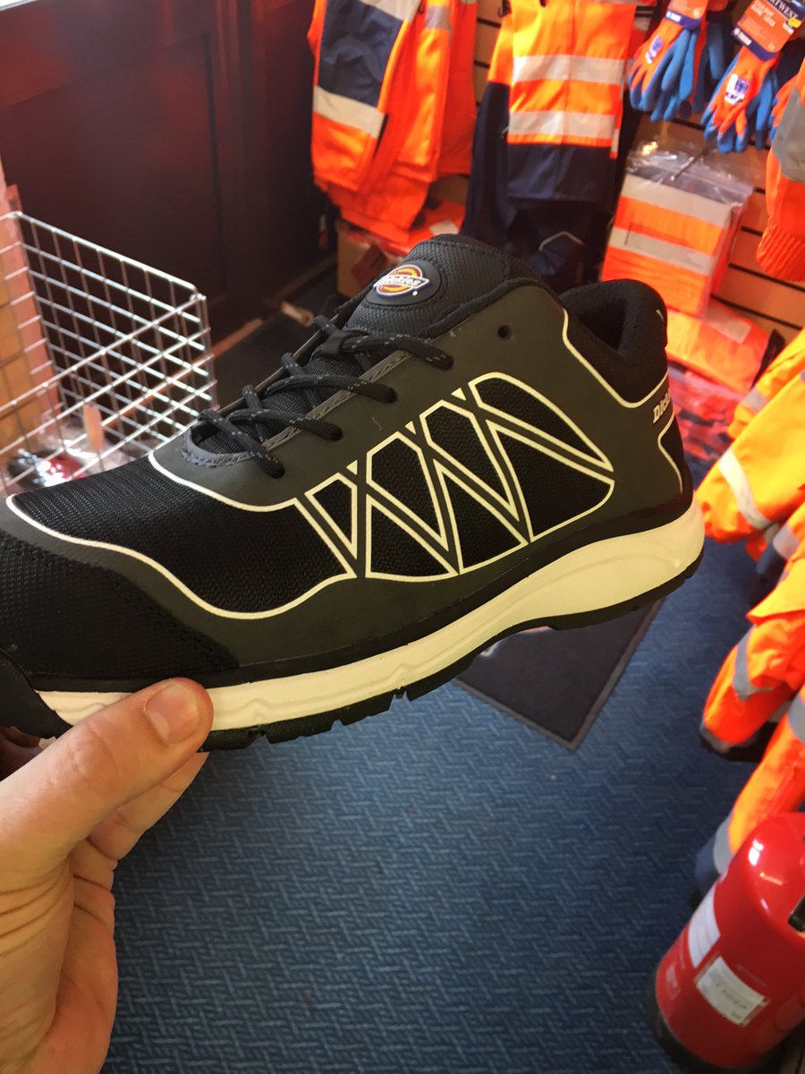 seworkwear's tweet photo. Never leave you sample bag open @Dickies@Chris_Dickies @DickiesEurope #topsecret #worktrainers #secretshoes #askady #theworkwearreviewer https://t.co/p2mZ5DS1fi