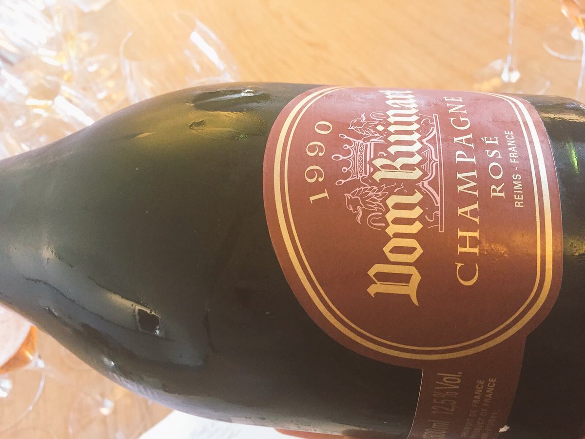 MaisonRuinart's tweet photo. A little vertical of Dom Ruinart ....#RuinartSommelierChallenge #Reims #Champagnetrip https://t.co/5Sbfwsukve