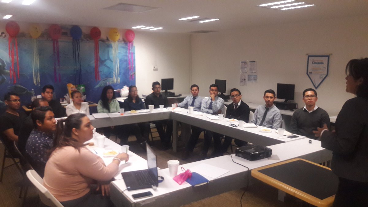 SOLEA_'s tweet photo. @SomosCinepolis Nuevo Equipo Administrativo, con todo para la apertura, Próximamente Plaza Parque Puebla 🤗 https://t.co/8Ow5iSJuaV