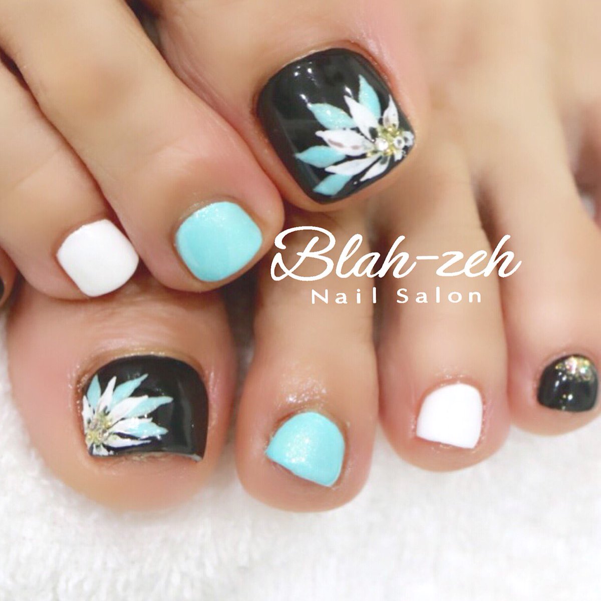 Blah Zeh Nail Salonschool בטוויטר 夏の大人ボタニカルフットネイル