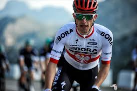 Tipsklub's tweet photo. Dagens betting forslag: H2H 5. Etape Jakob Fuglsang - Rafael Majka (2). Læs mere på https://t.co/mgakZSfeg7 #Tipsklub #DagensBet https://t.co/YfSRO96Zdv