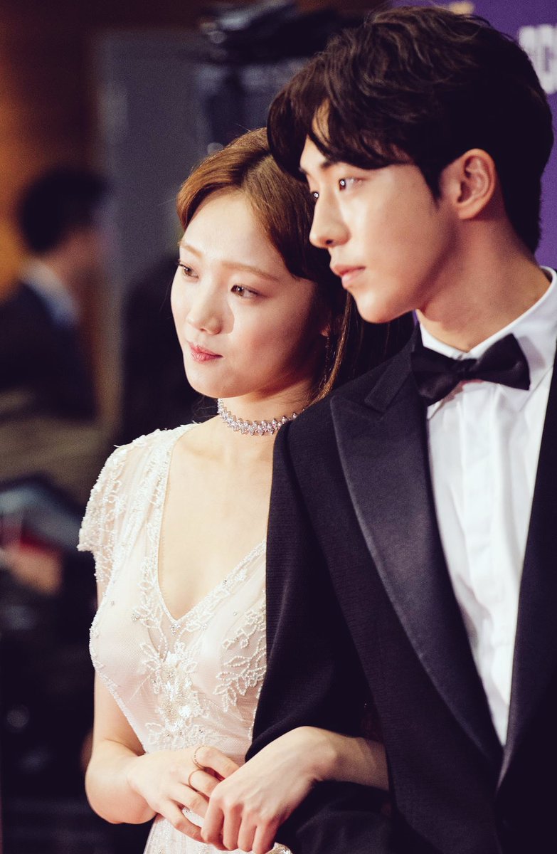 _aurorarain_'s tweet photo. I love how one of my ships is getting married &amp; the other one is  dating. Such a happy shipper. ☺️ #SongSongCouple #LeeSungKyung #NamJooHyuk https://t.co/rsRujMG2Ov