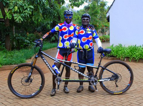 Blinded by bomb but Douglas Sidialo aims to finish Untamed African MTB race dirtjam.co.za/?p=4265 #MTB #untamed