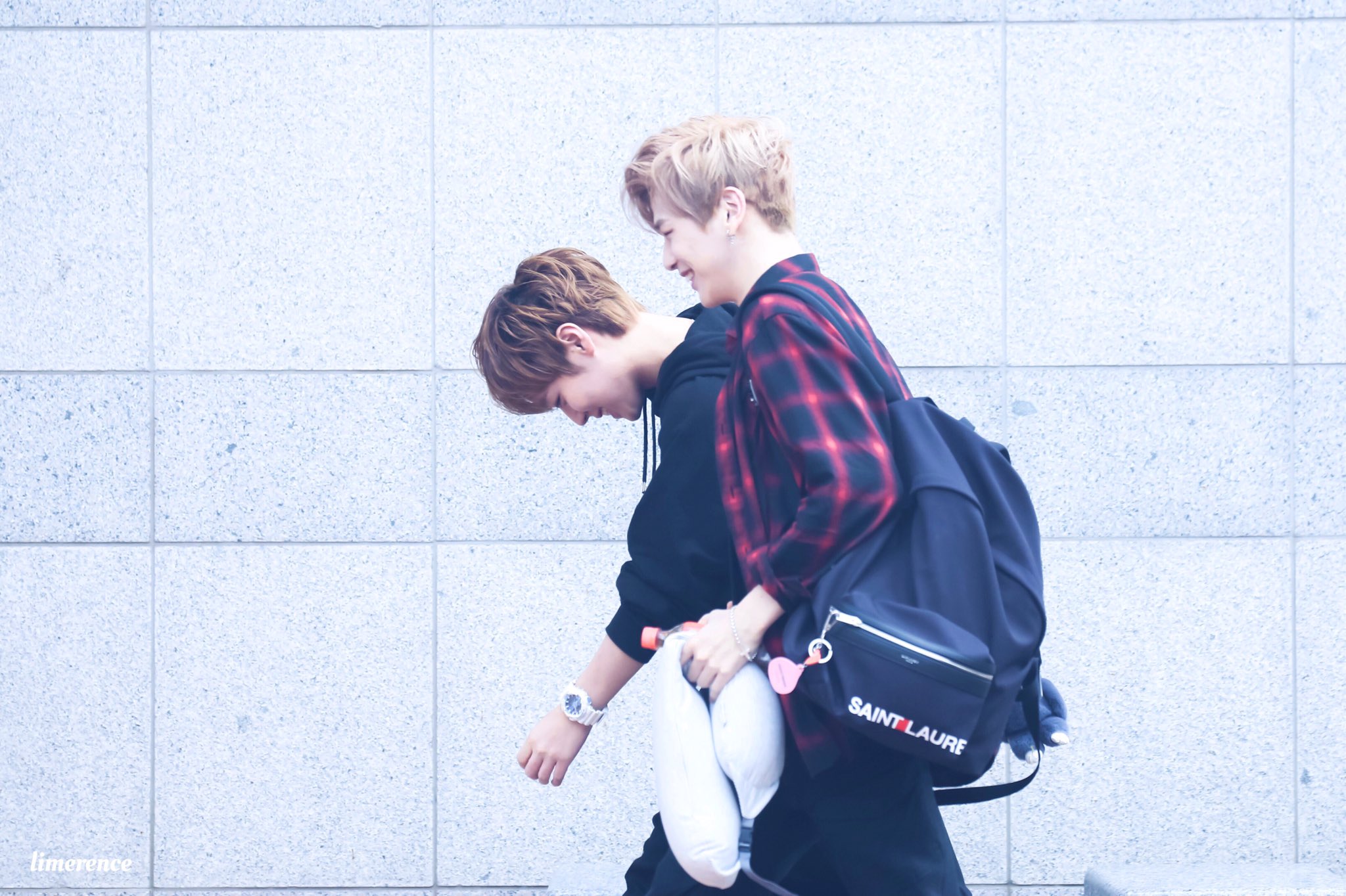 DD9-8jsVwAAnoC7.jpg:large