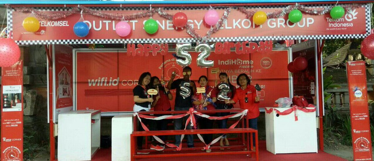Putri_Maharini's tweet photo. @_funtastic5_ @parwi66 @komang945 #OTABFuntastic5 #Telkom52Tahun Semaraknya Opentable Indihome Witel Denpasar..I love indihome https://t.co/htySpL1HUq