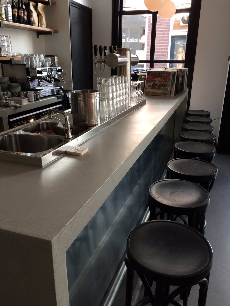 SStucadoors's tweet photo. Horeca Leiden , Bar afgewerkt met Microtopping Polymeer Cement het resultaat mag er wezen :) https://t.co/dXoFWJuDFU