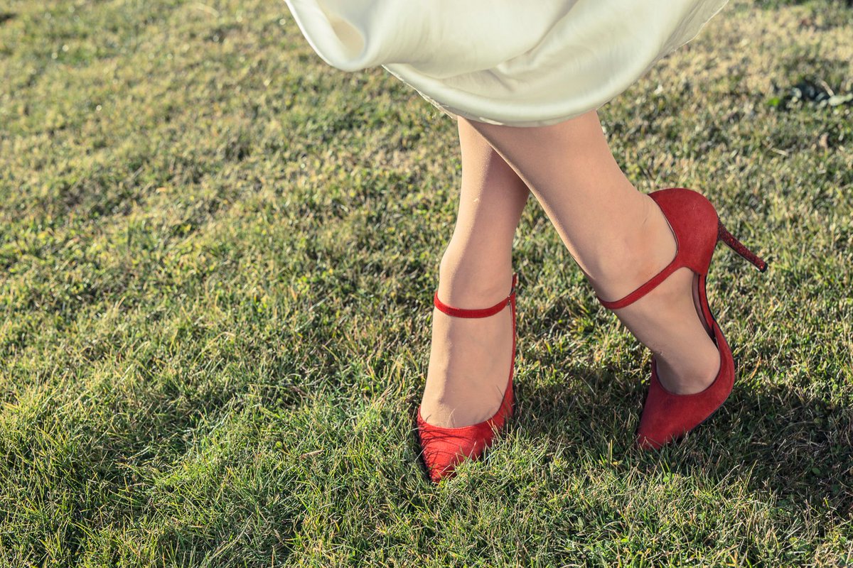 ¿Ya tienes tus zapatos de novia? Puedes tener unos zapatos a medida con <a href="/BriteShoes/">BriteShoes.com</a>. ¡Me encantan!  <a href="/LPPrometida/">LPP</a> <a href="/estudioenlaza/">estudioenlaza.com</a>