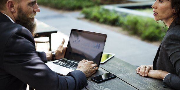 sharinplace's tweet photo. Economie #collaborative : le nouveau terrain de jeu des #startup https://t.co/jYsi5hO8El #consocollab via @LaTribune @smiilefr @Costockage https://t.co/EDrW7bPofq