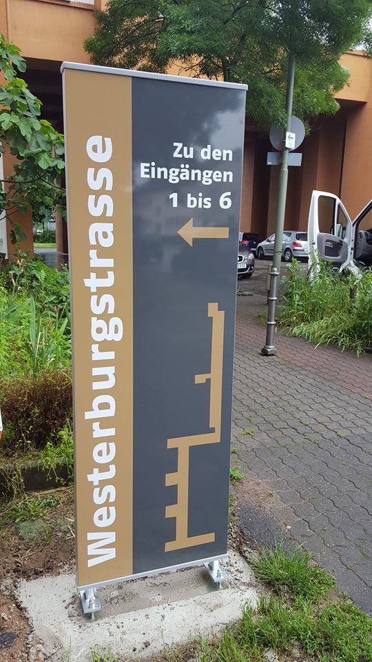 #Werbepylone #Pylone #Stehlen #Werbetechnik #Einkauf #Architekten #Einkauf #RheinMainGebiet #Frankfurt #BadVilbel #Offenbach #Hanau