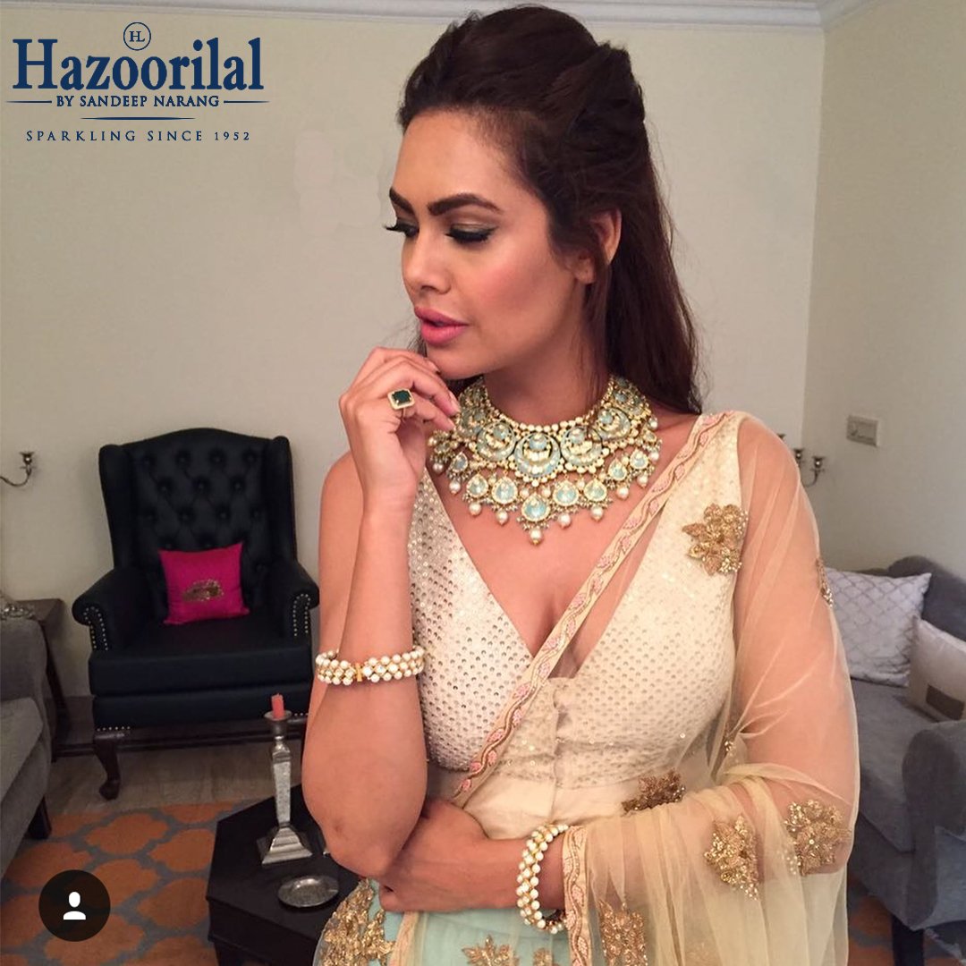 #blueandbeautiful - @egupta Adorned with royal jewels from the House of #HazoorilalBySandeepNarang .