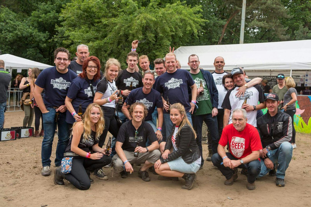 hofkameerpoel's tweet photo. Wij gaan met vakantie! Maandag 17 juli 20.30 uur, laatste repetitie bij In d'n Herberg. Incl. Eurosjopper-repertoire 🎉 @herbergsomeren https://t.co/onvJbQpvHN