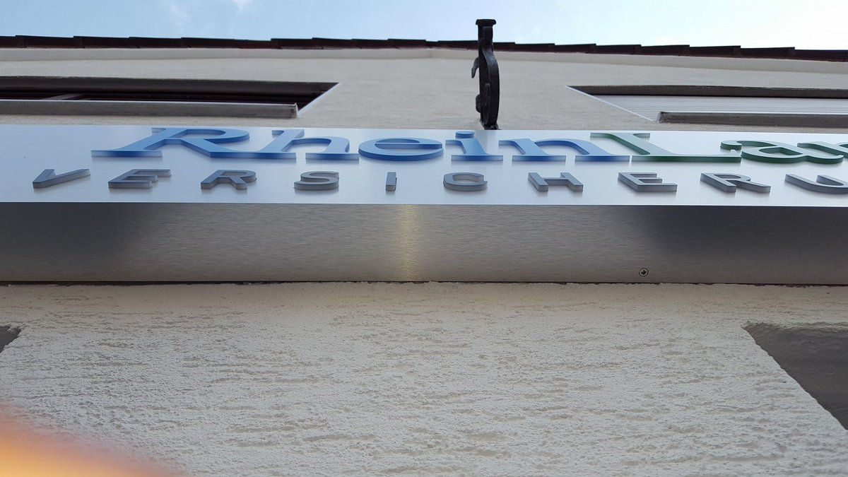 #Lichtkästen #Werbemontage #Werbetechnik #Leuchtreklame