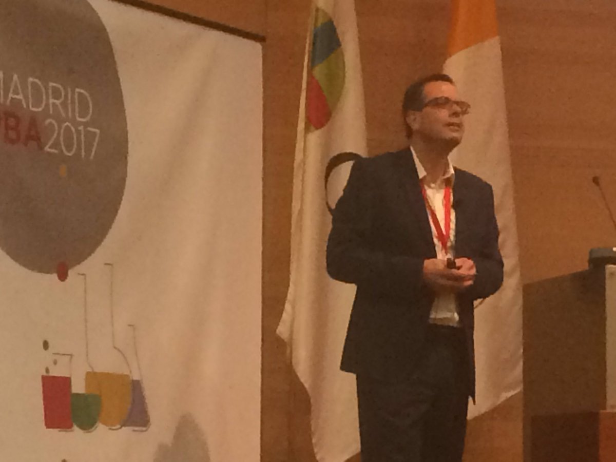 ferstolle's tweet photo. Prof Hann and ion mobility at #PBA2017CEU @metabolomicaceu @FarmaciaCEU https://t.co/w3FWyyRt7X