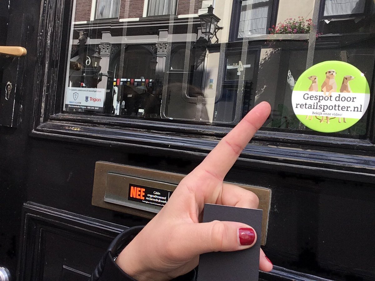 retailspotter's tweet photo. De eerste Retailspottersticker gespot bij @GMravenSuits #gespot https://t.co/XgyjTU5GBH