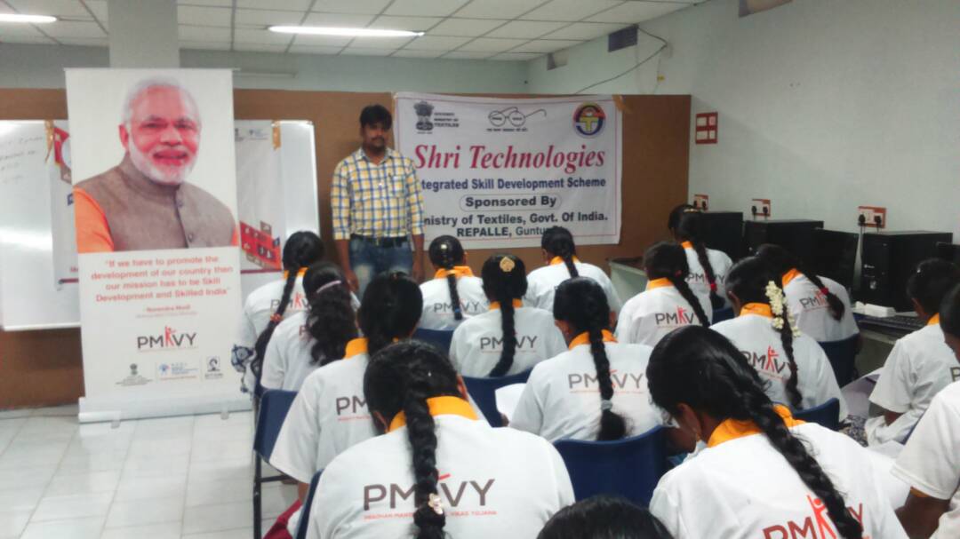 Eduworld2002's tweet photo. #Assessment conducted by #Eduworld under #PMKVY2 #project for the #Logistics #Sector #Skill #Council at location #Guntur. https://t.co/z4FBkxLiRT