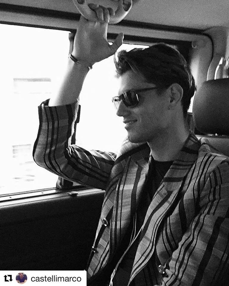 Modaimpresasrl's tweet photo. Marco Castelli is wearing #letonerrestudio #jacket #suit #scottishplaid #yellowgray #aw1718 https://t.co/BqPz8OY65D