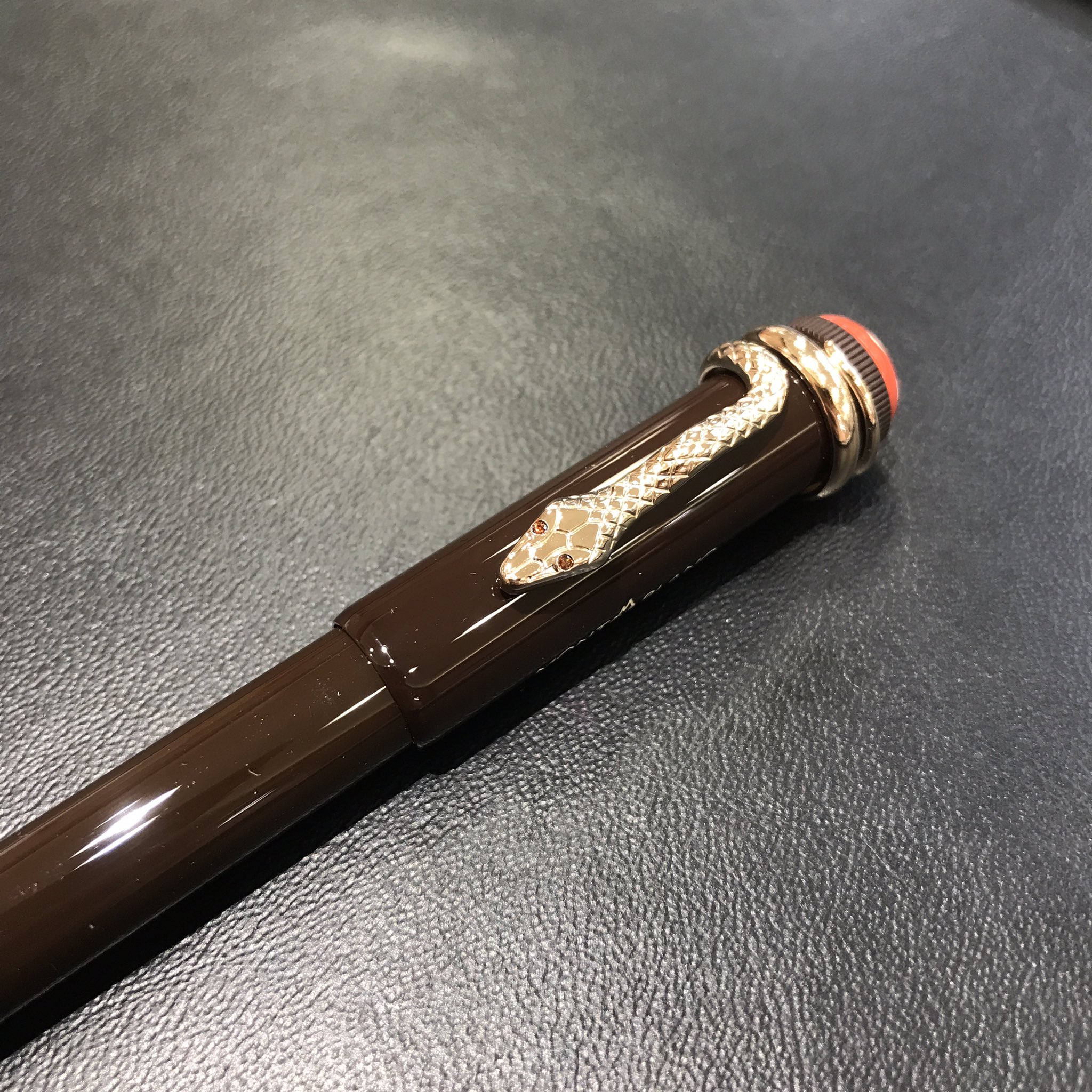 ぺんぺん　万年筆　モンブラン ルージュ＆ノワール トロピックブラウン 新品)MONTBLANC モンブラン メカニカルペンシル マイ
