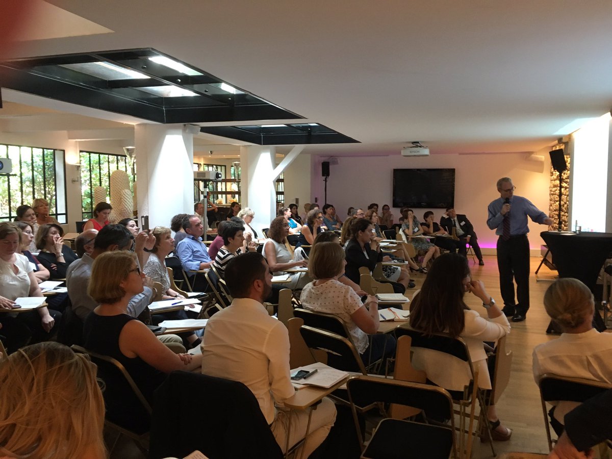 julhietsterwen's tweet photo. Merci aux participants du #Perfday 2017 : belle journée sur les collaborateurs et la #collaboration ! 👏aux équipes @PerformanseFR ! #RH https://t.co/82hNDC2HjX