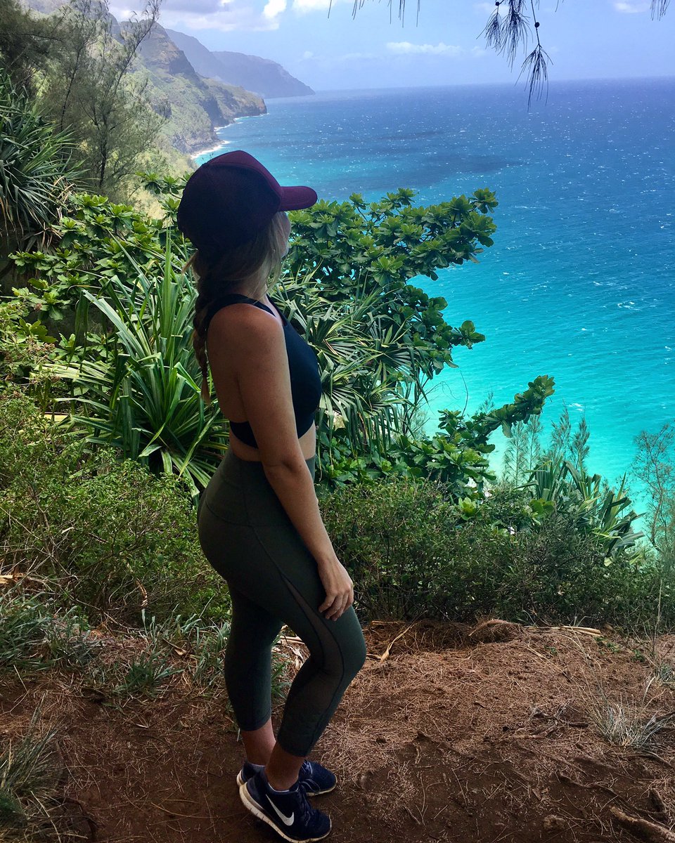 NatSoWeis's tweet photo. Can't believe I'm leaving this place with no plans to return in a couple weeks https://t.co/N1Ic5EESmi