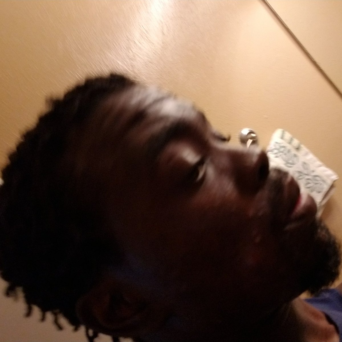 SippiDeals's tweet photo. #NewProfilePic https://t.co/iDUnfXXNgb