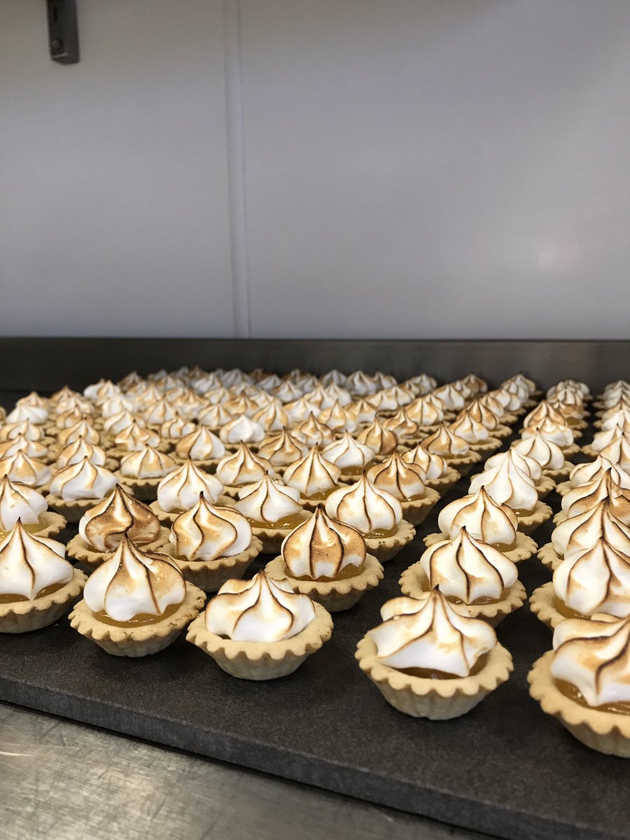 tom2bunting's tweet photo. Mini lemon meringue pies for a function today #genuine#dining#yummy @GenuineDining https://t.co/pjAuhQNbe5