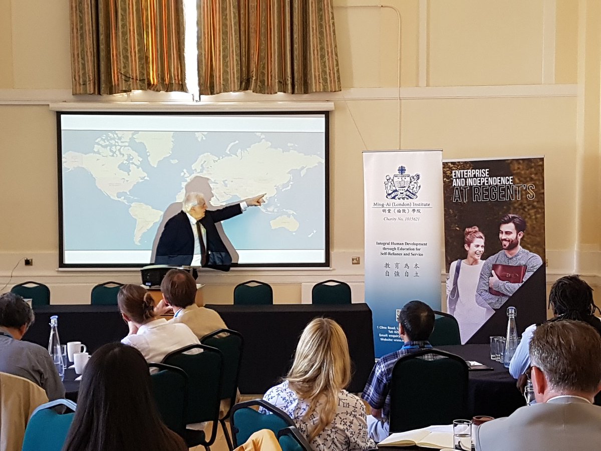 Mingaiinstitute's tweet photo. Gregory James talking on recruitment of Chinese labour during World War One. #BCAFH #britishlions #chinesedragons #獅龍共舞 https://t.co/iWQRlx861t