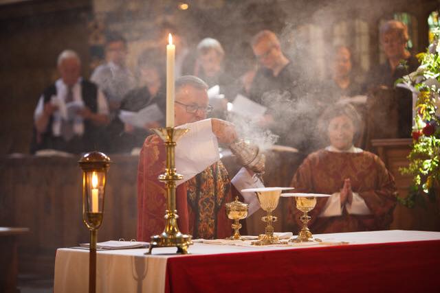 revmselby's tweet photo. First Mass - thanks everyone who attended and supported me, especially Rev Canon Professor Mark Chapman who preached @stpeterealing #priest https://t.co/wWy5ZTPZAx
