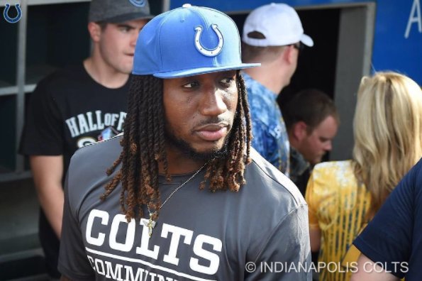 VCURamNation's tweet image. How many of last year's college hoops teams saw players sign contracts this offseason with both NBA AND NFL teams?