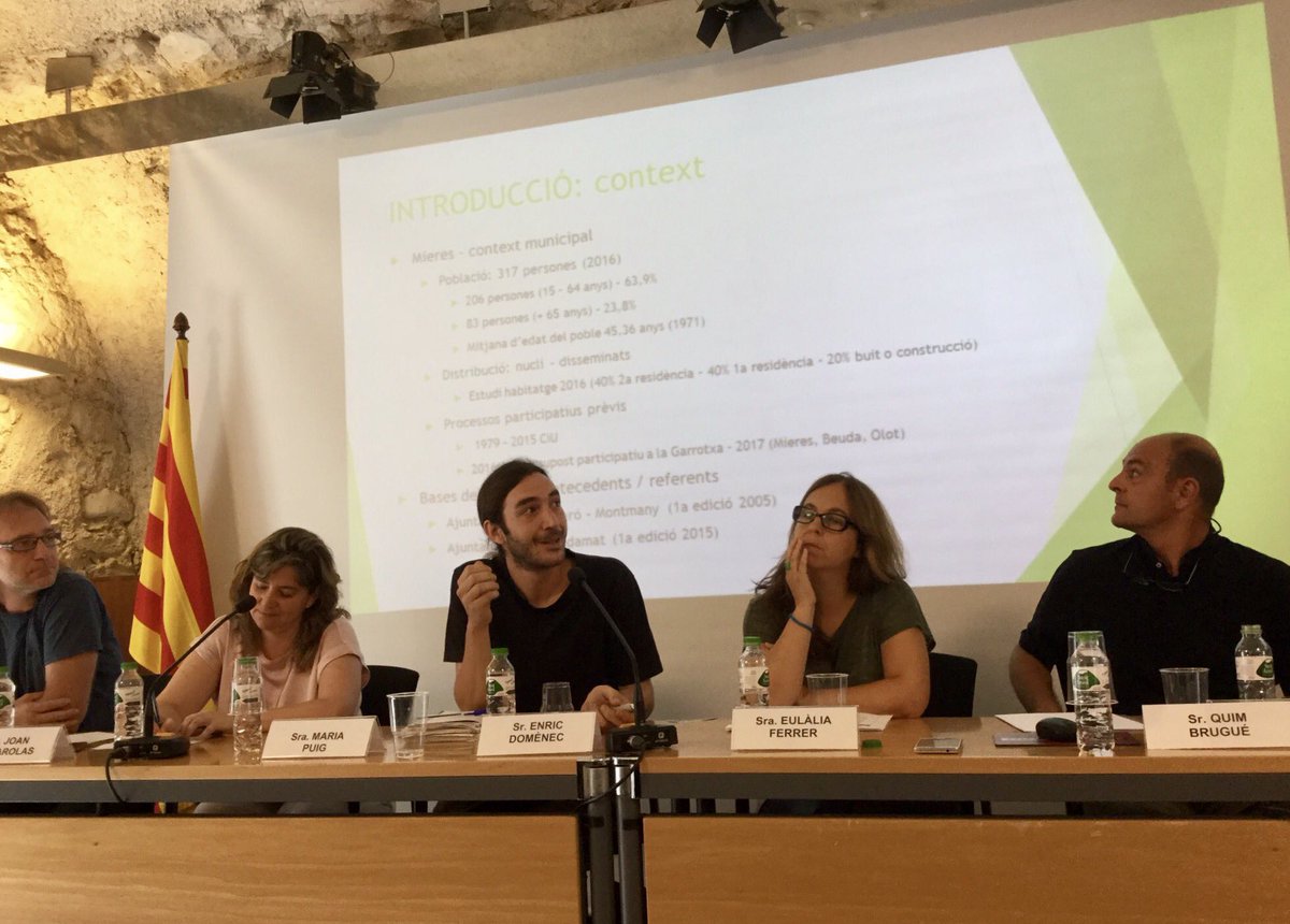 Matí d'aprenentatges i compartir:
👉🏻presentació Guia #ProcessosParticipatius @QuimBrugue 
👉🏻experiències #mónLocal
▶️goo.gl/hYnkTB