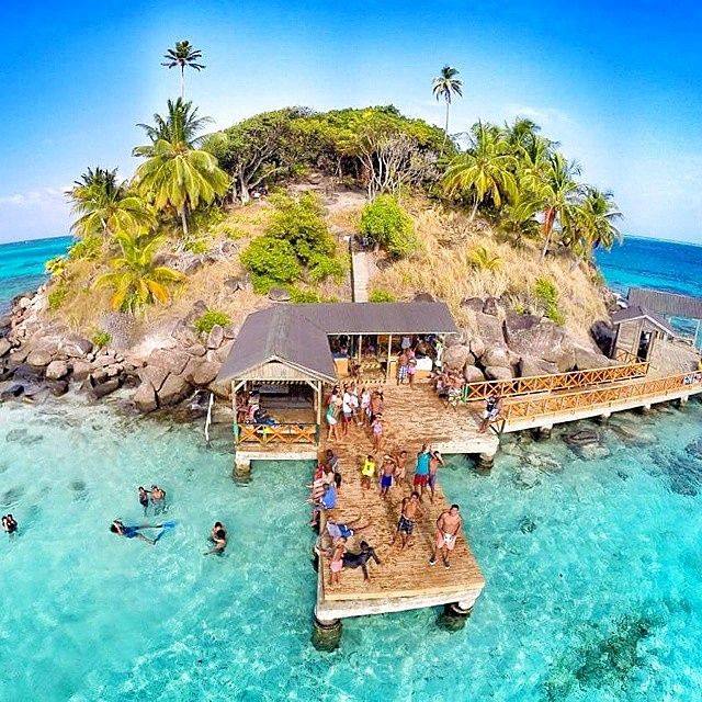 destinosin's tweet photo. Today's Daily Escape is from San Andres #Colombia
https://t.co/mPtq5jnS42 
#Travel #DestinosIn @destinosin @bebobianchi https://t.co/h4fSoOZeOY