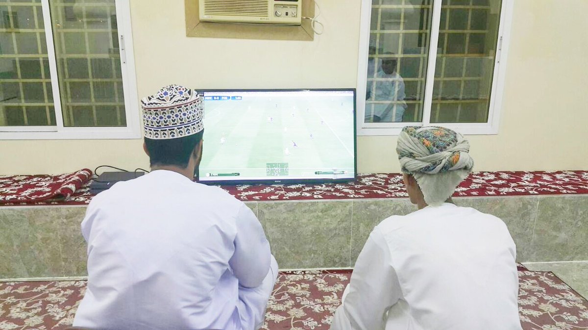 ✔ اختتمت يوم امس بطولة تحدي البلايستيشن 4 ، حيث شهدت البطولة تنافساً بين المشاركين و تمكن المتسابق ( ناجم بن حمد الحبسي) الفوز بالبطولة ..!!