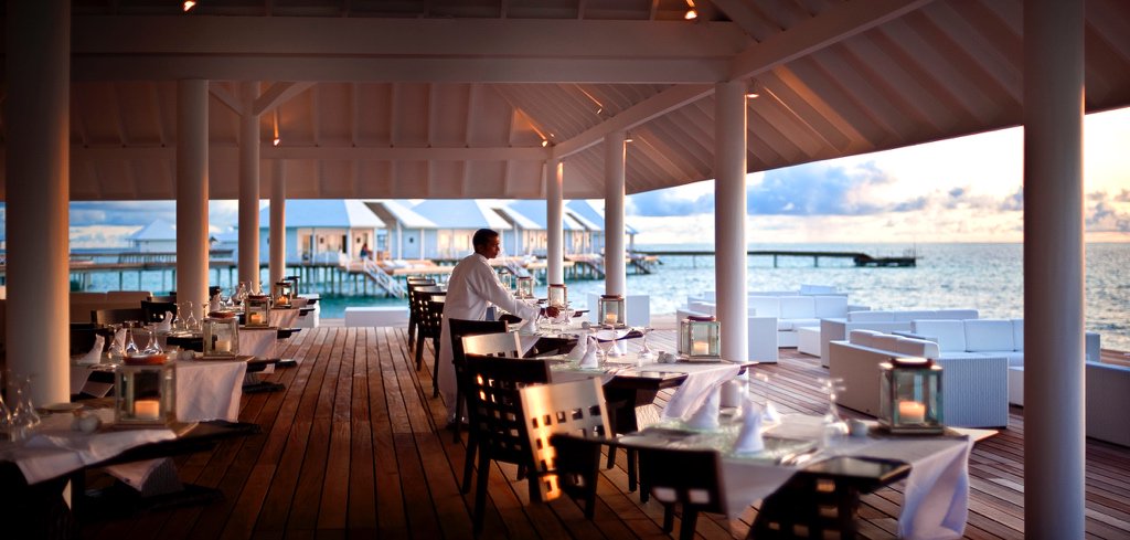 Did you know Diamonds Thudufushi Beach and Water Villas has 5 restaurants on the Island? Discover more: ow.ly/Nzuk30cHngc