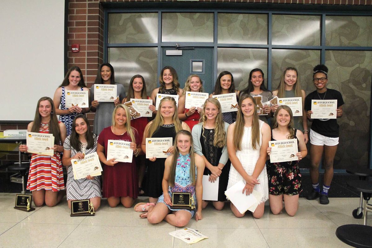 Last but not least a great season for the Varsity team!! Good luck to the seniors on their next journey in college:) #awardsbanquet