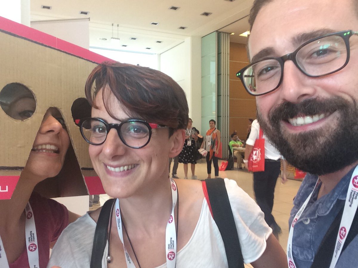 araundu's tweet photo. Incontri #vr con #facciadacardboard al #WMF17 #araundu #creainnovacomunica #vrexperience @araundu @ilfestival https://t.co/mlYgb5ej23