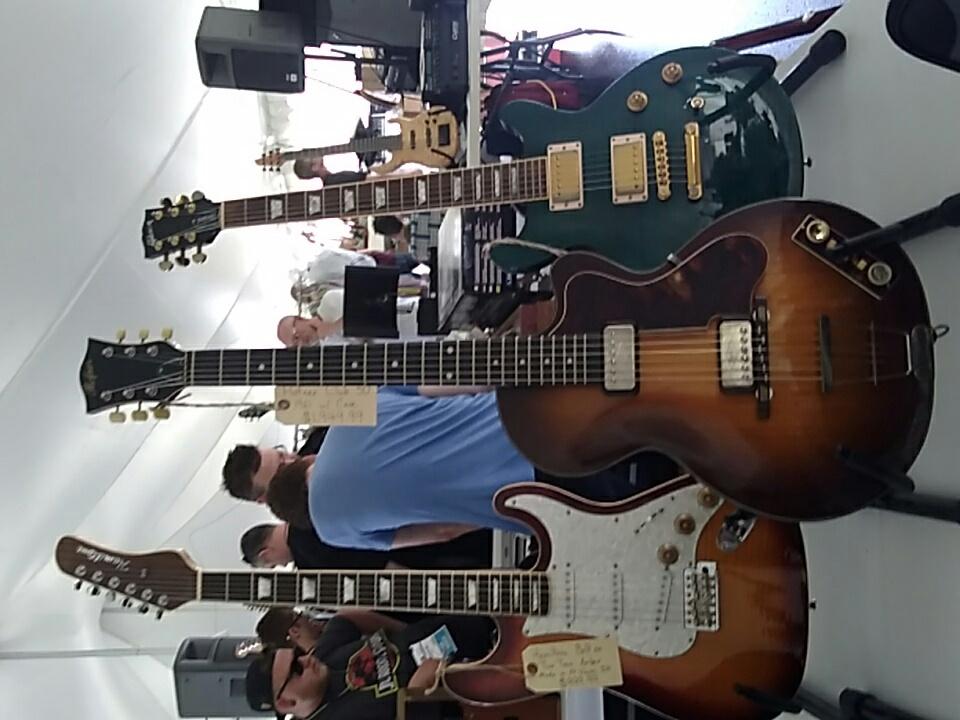 JonMostacato's tweet photo. Flea market has got some cool finds! #Gearfest https://t.co/1WpjePKeOO