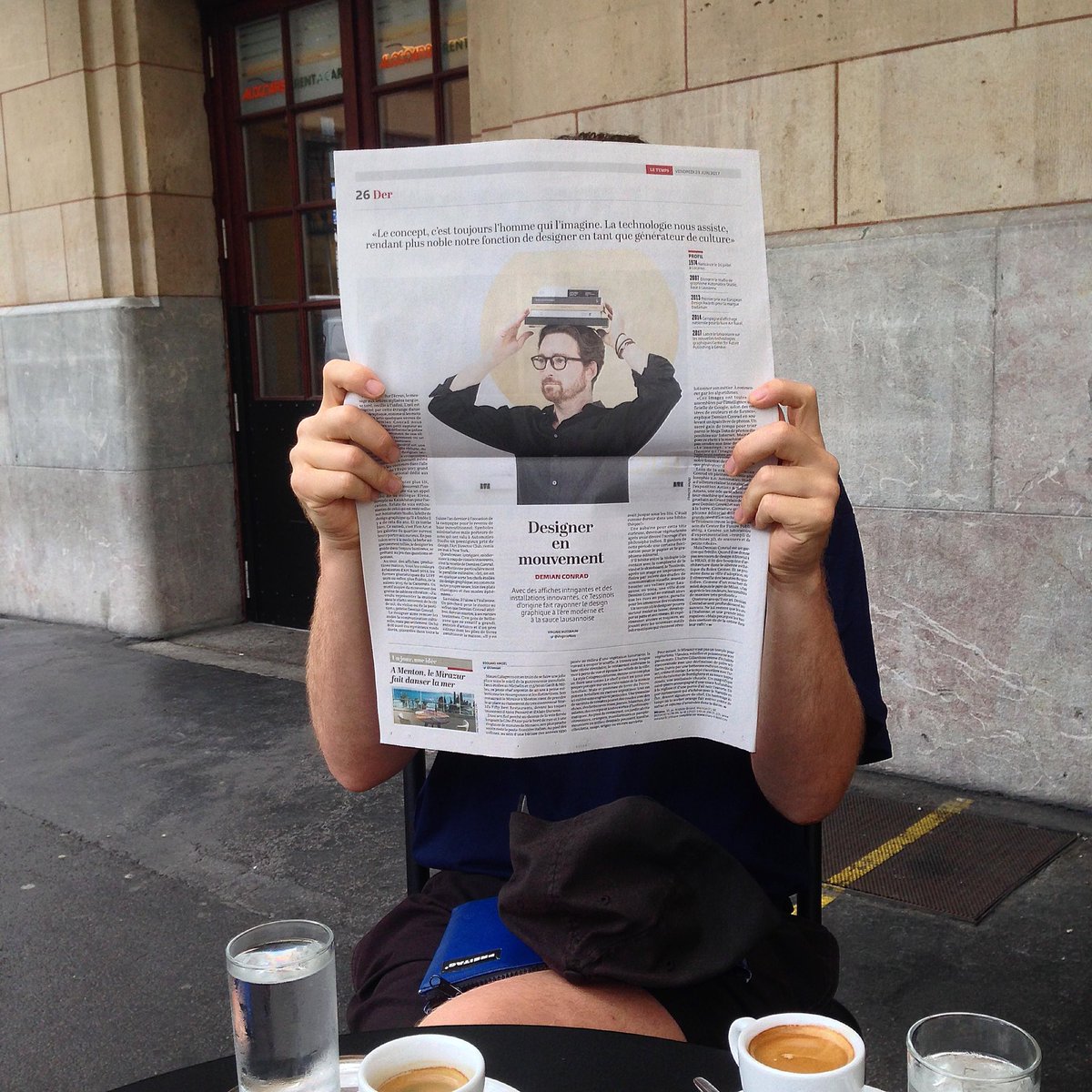 demianconrad's tweet photo. In every kiosk of Switzerland. @letemps #demianconrad #hophop #automaticostudio https://t.co/6fOQjXsFQx