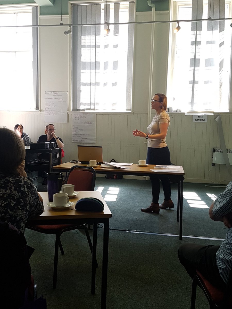 DmatthewDee's tweet photo. Amazing @EISUnion @LeahFranchetti delivering Working Time Agreement training to Reps @ScottishTUC #infobombs #jawsdropping #informed https://t.co/LfGBwN87k4