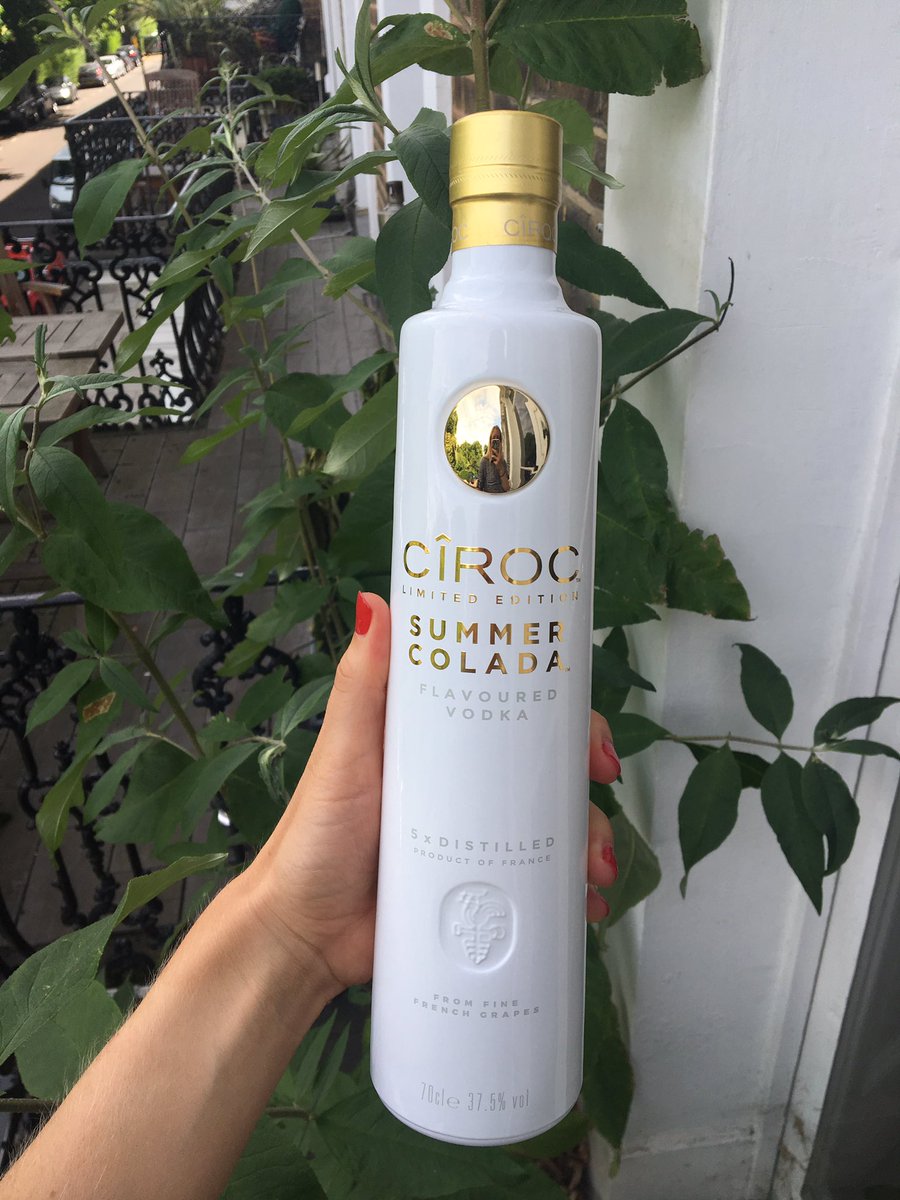 Poppy Cross tweet media