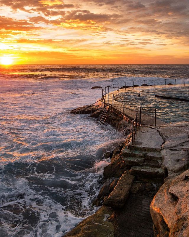 Australia's tweet image. This is what sunrise in #Sydney looked like this morning (via IG/the_eist_project at #BronteBeach)