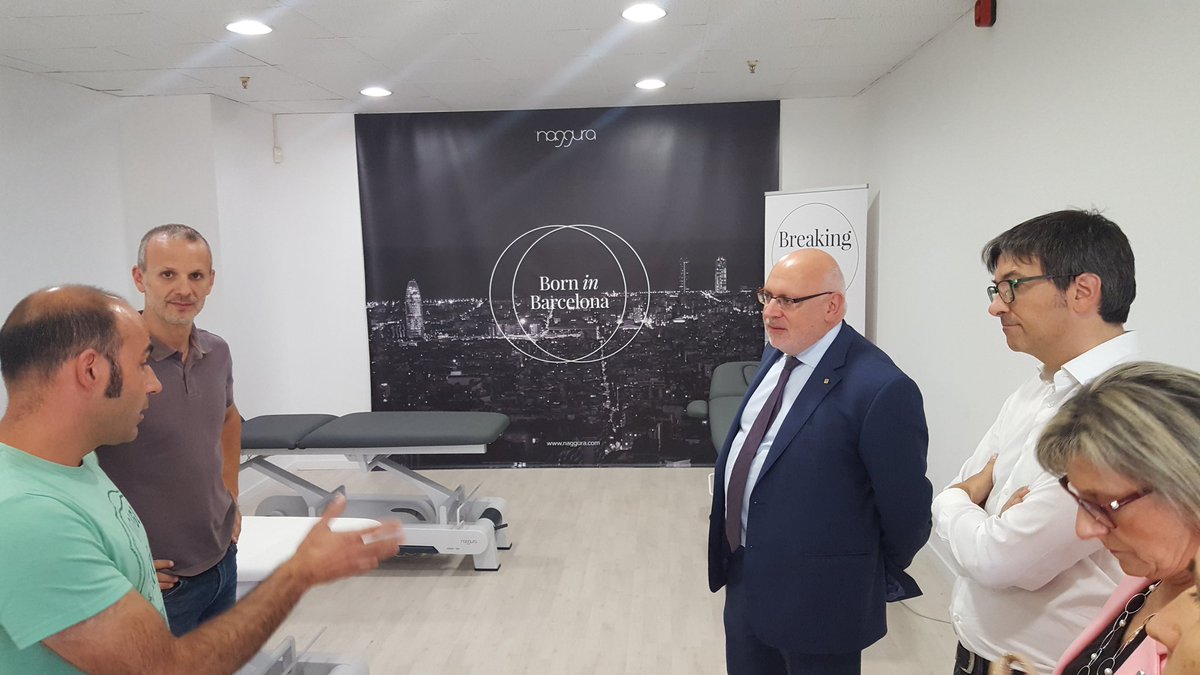 Jordi_Selga_F's tweet photo. Última visita a #weelko de Berga amb el Conseller @jordibaiget
Un altre exemple d'emprenedoria empresarial del #berguedà
@PDeCATBERGA https://t.co/gP62sIWttu
