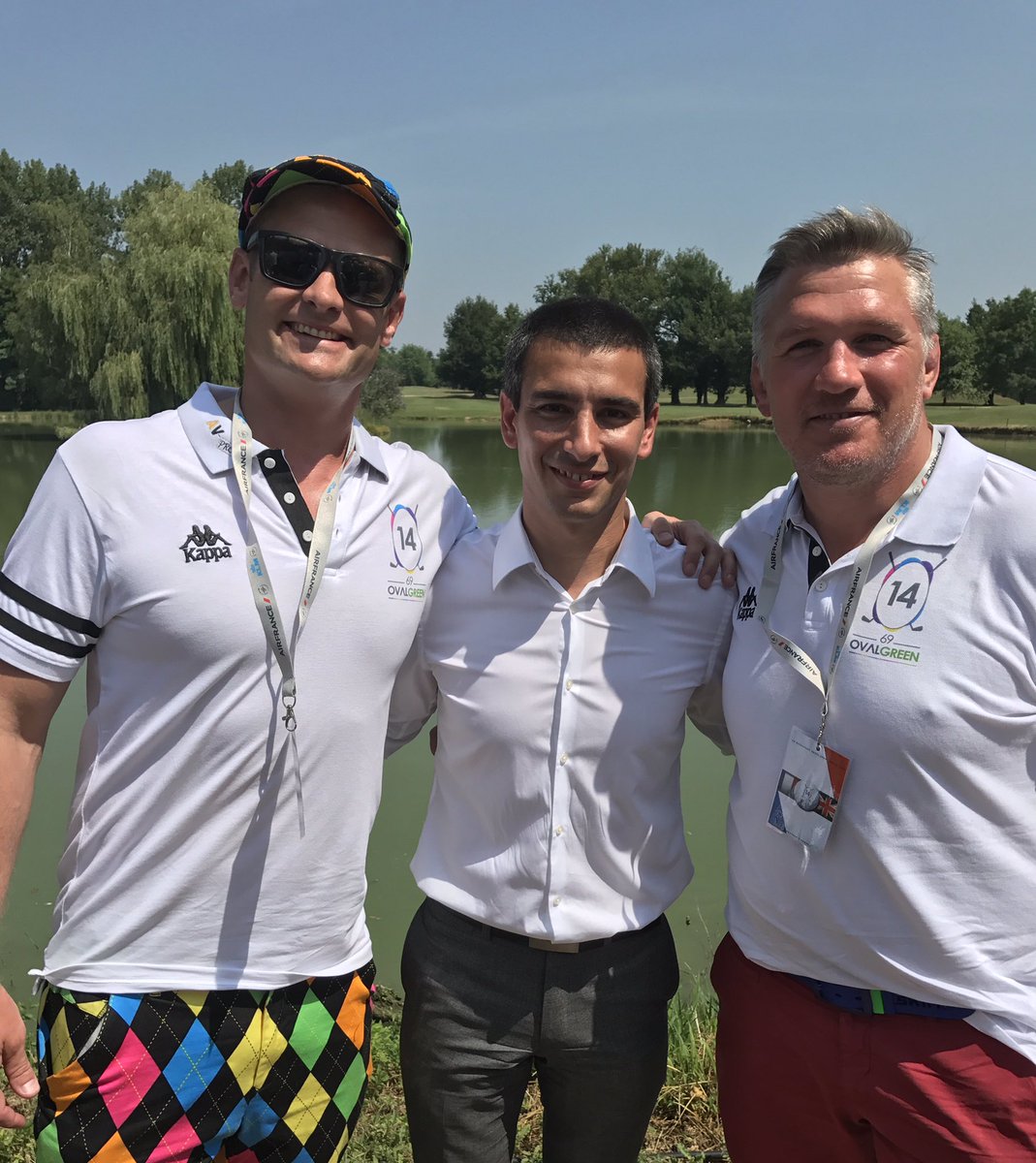 YCUCHERAT's tweet photo. Convivialité au Golf du Gouverneur à l'occasion de l'Ovalgreen, au profit de l'asso Le Petit Monde. Avec @iainbalshaw @smarconnet @AgenceMSP https://t.co/Ex63kKREIH