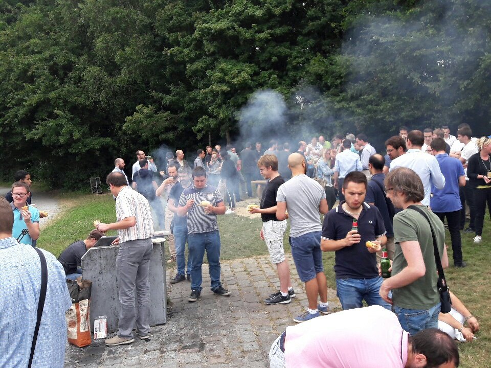 Carl_Collet's tweet photo. Plus de 80 #superneo pour notre premier barbecue de l'été @NeoSoft_ https://t.co/jtONsInj2k